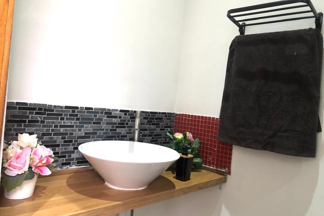 Photo of Bathroom in Lingwala