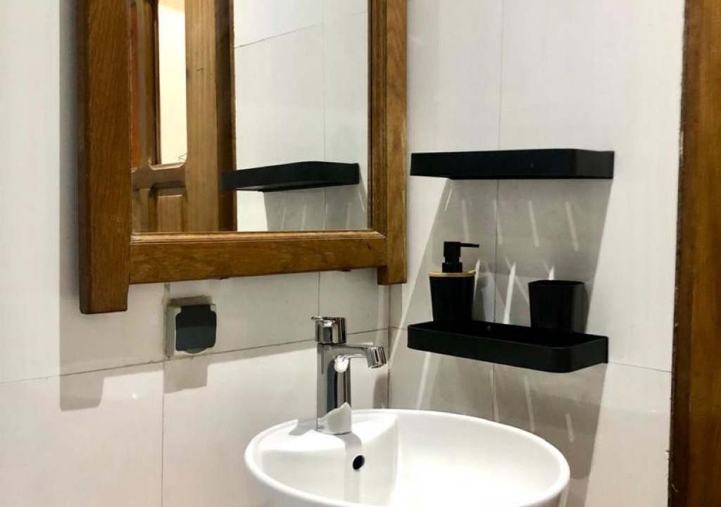 Photo of Bathroom in Lingwala