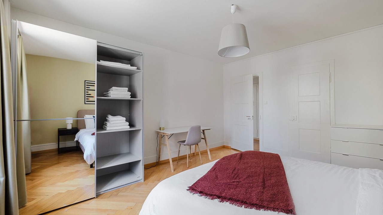 Photo of Bedroom in District 6