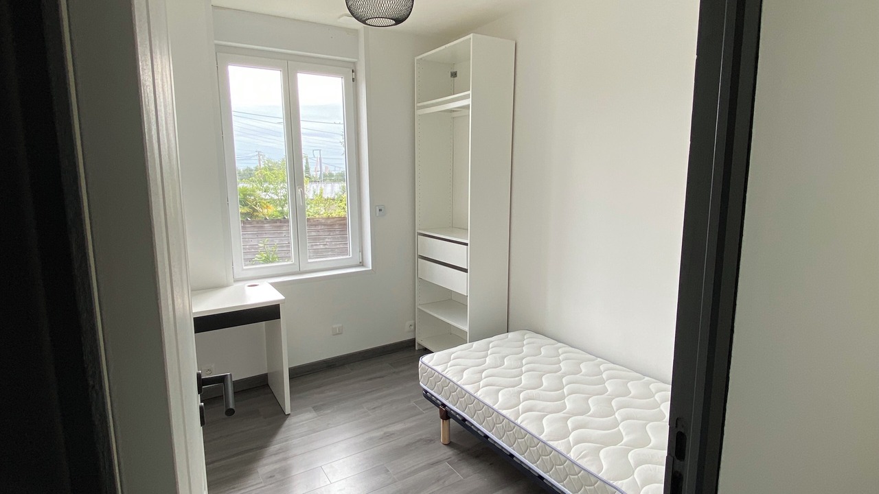 Photo of Bedroom in Saint-Marc