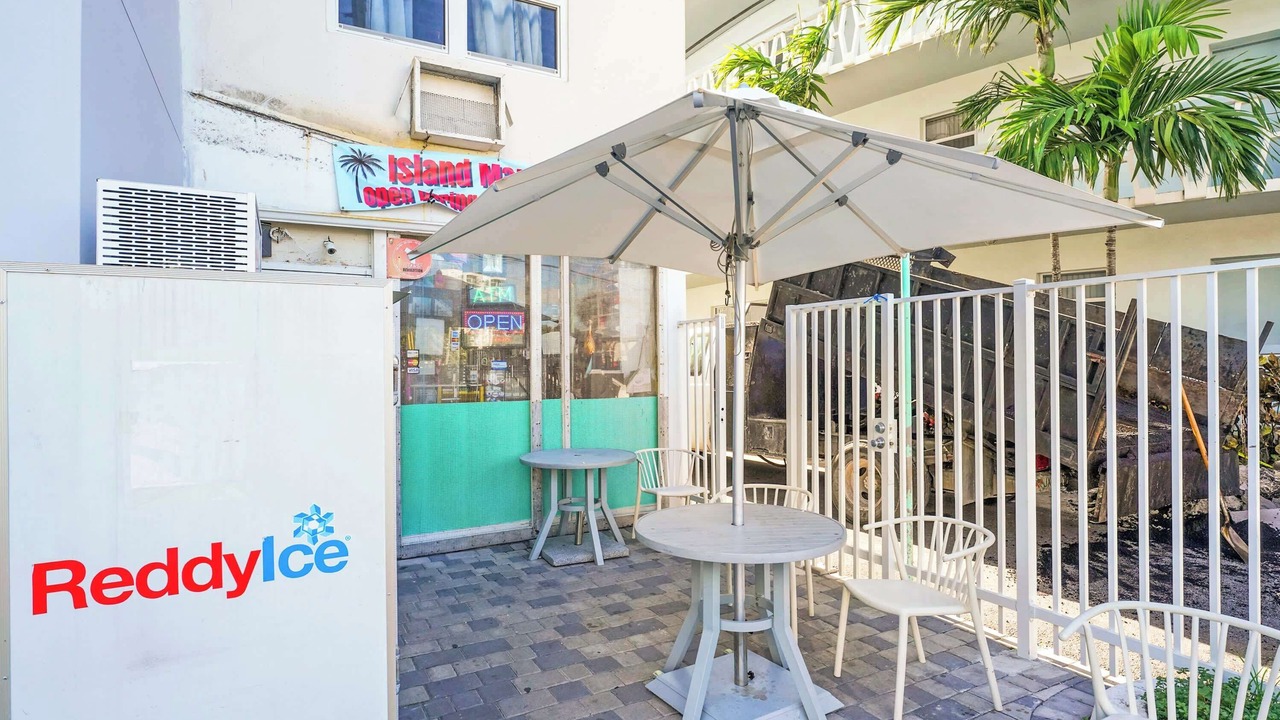 Photo of Outdoor in North Bay Village