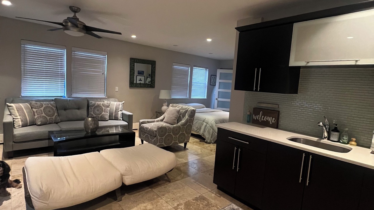 Photo of Livingroom in Long Beach