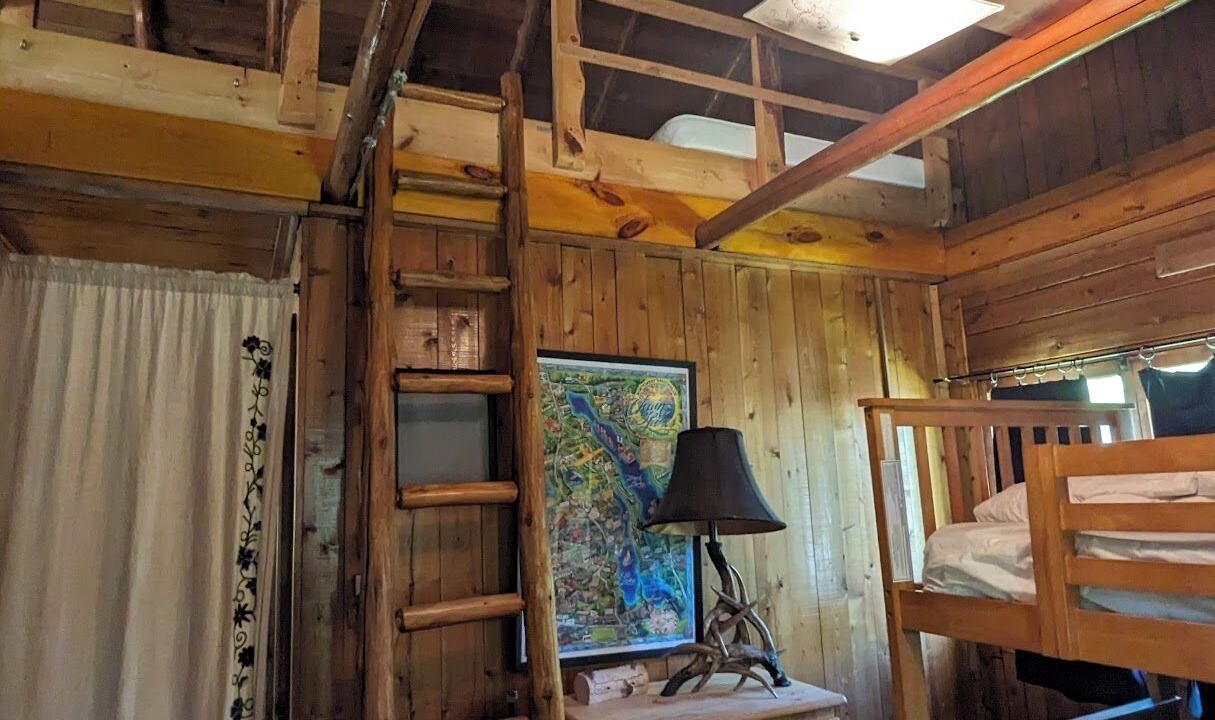 Photo of Bedroom in Kewadin