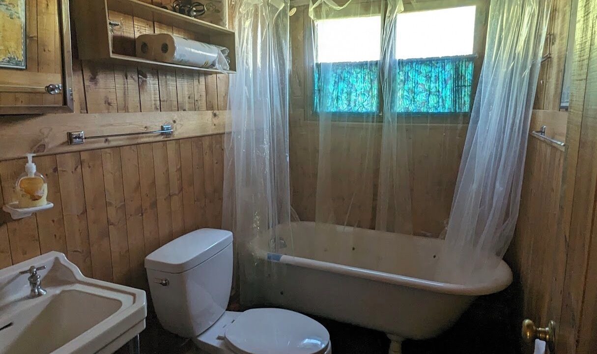 Photo of Bathroom in Kewadin