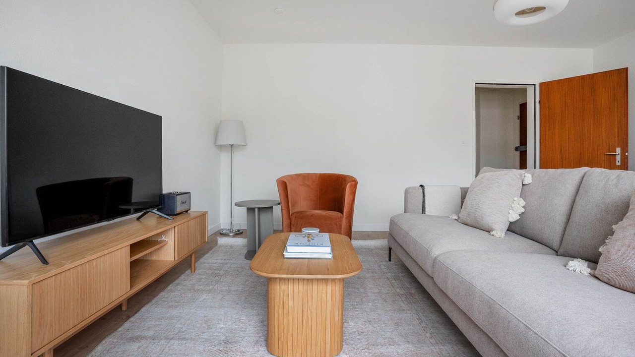 Photo of Livingroom in Iselin