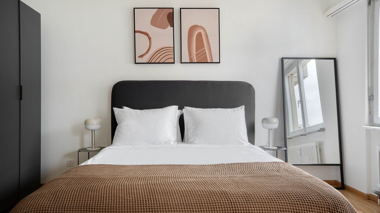 Photo of Bedroom in Iselin