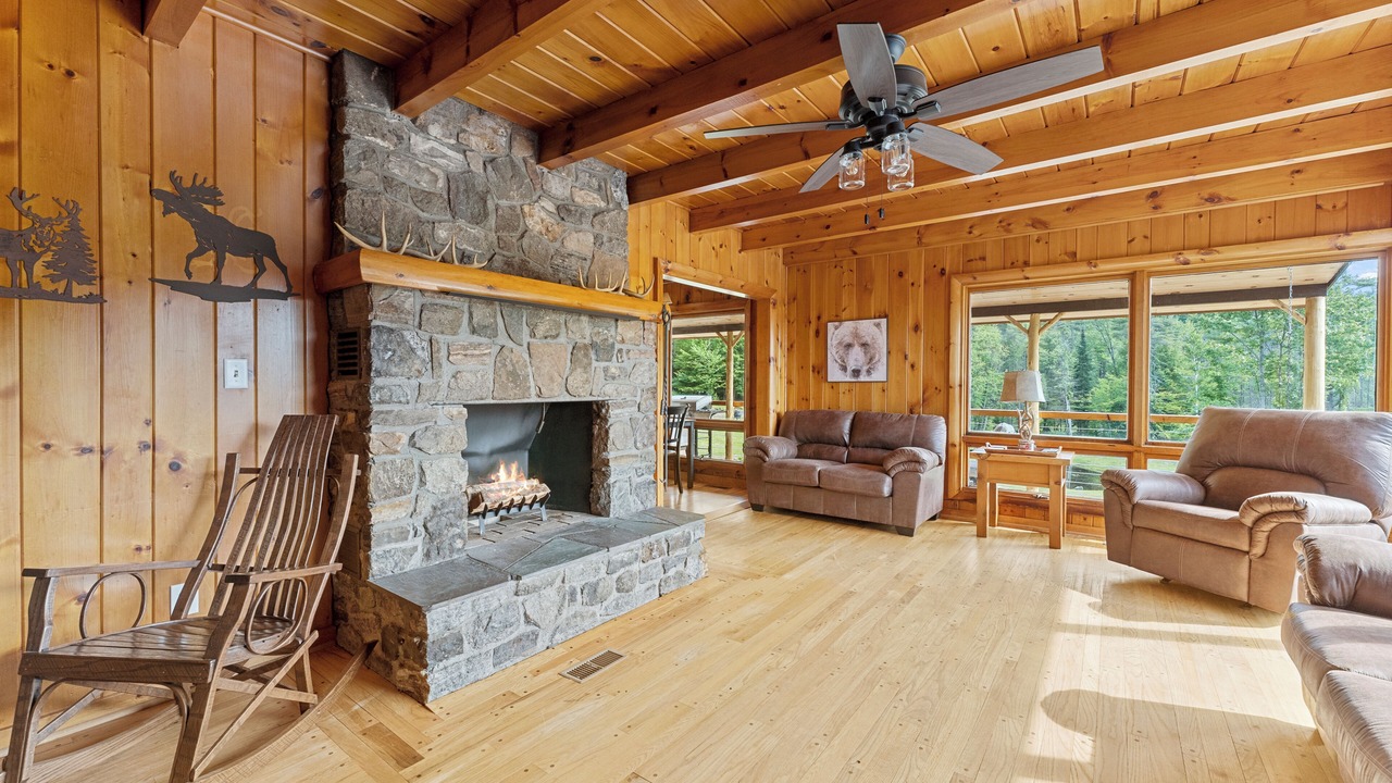 Photo of Livingroom in Chestertown