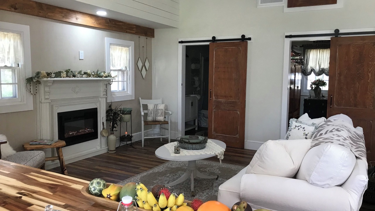 Photo of Livingroom in Mathews