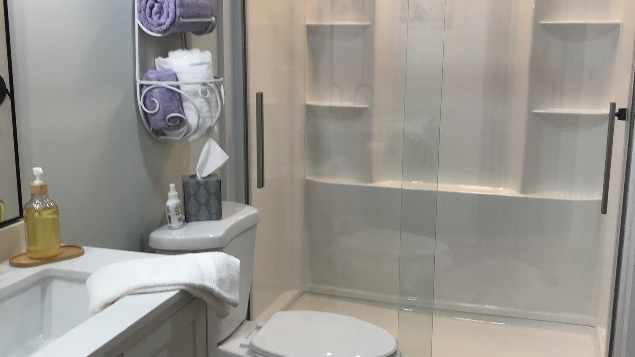 Photo of Bathroom in Mathews