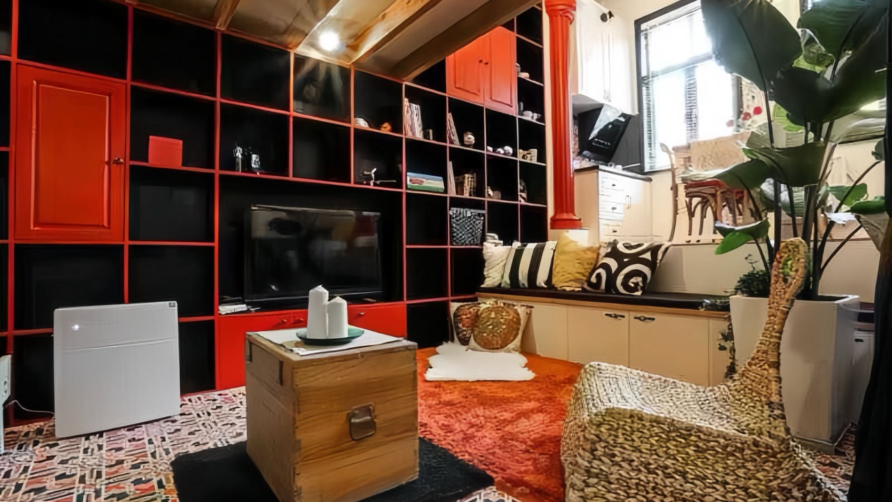 Photo of Livingroom in Downtown Shanghai