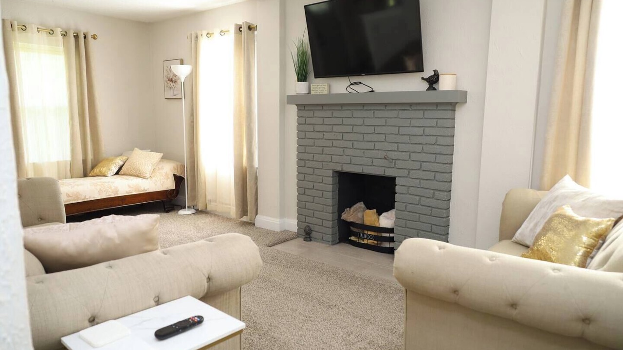 Photo of Livingroom in South Bend
