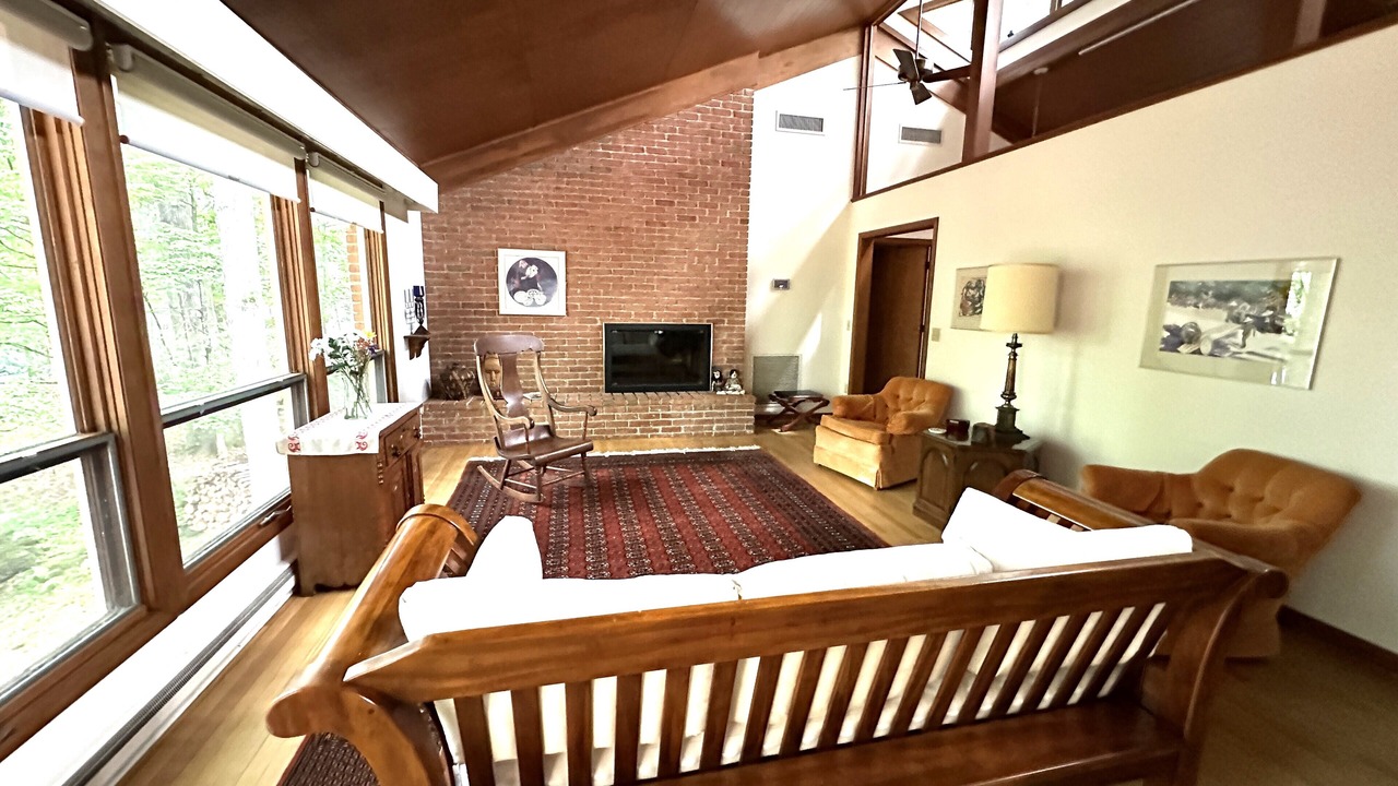 Photo of Livingroom in Grissom - Highland