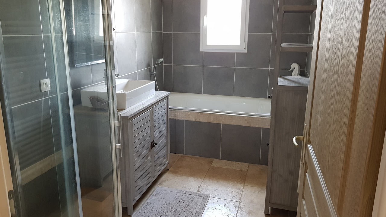 Photo of Bathroom in Croagnes