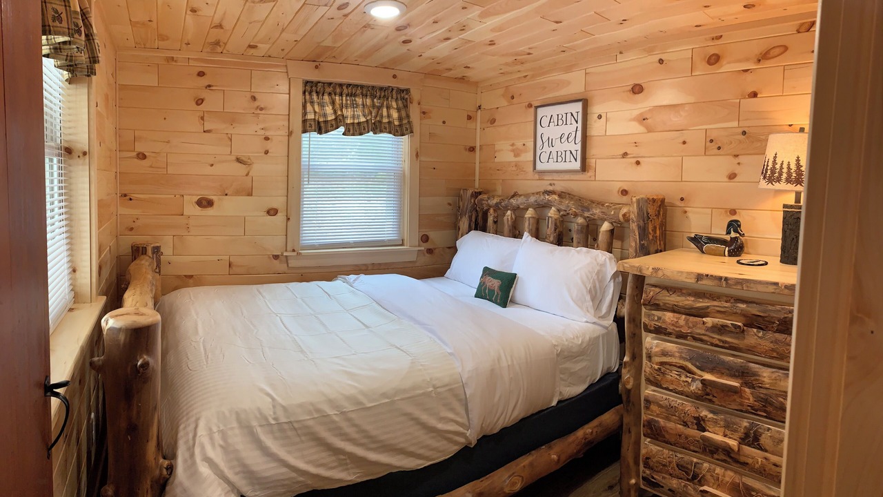 Photo of Bedroom in Alden