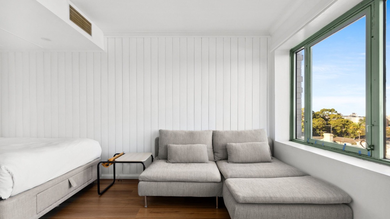 Photo of Livingroom in Newtown