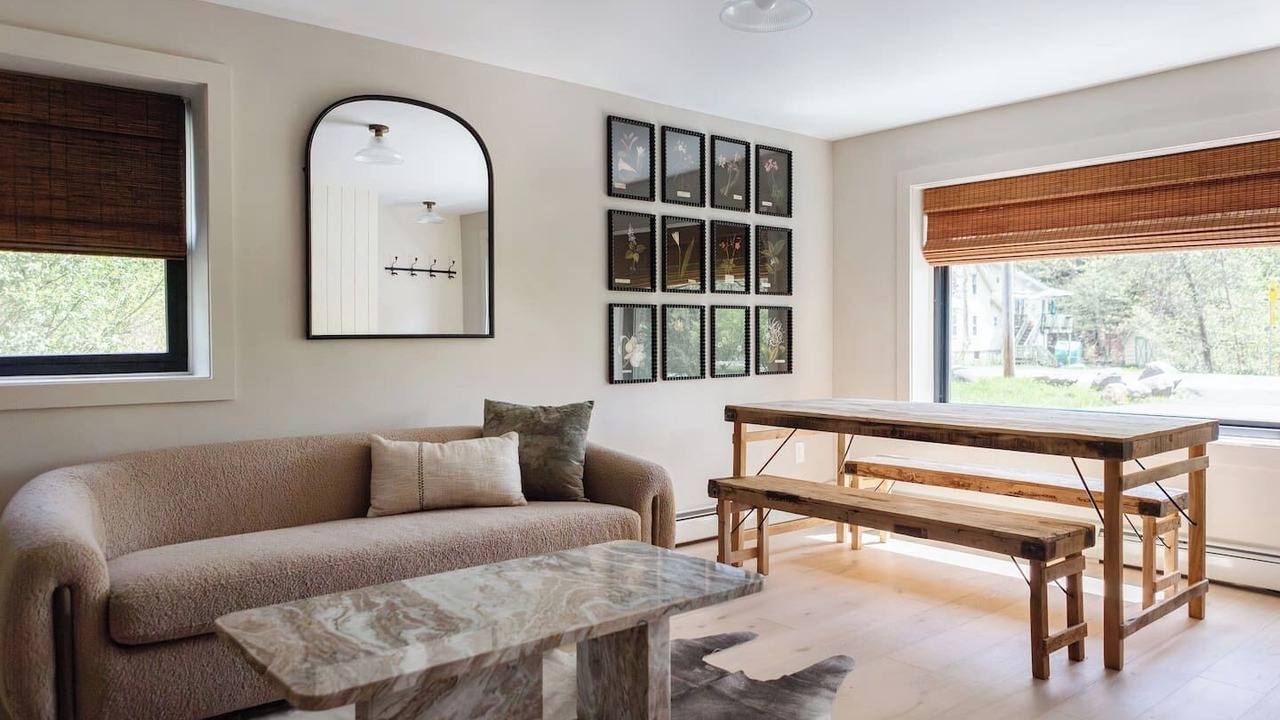 Photo of Livingroom in Phoenicia