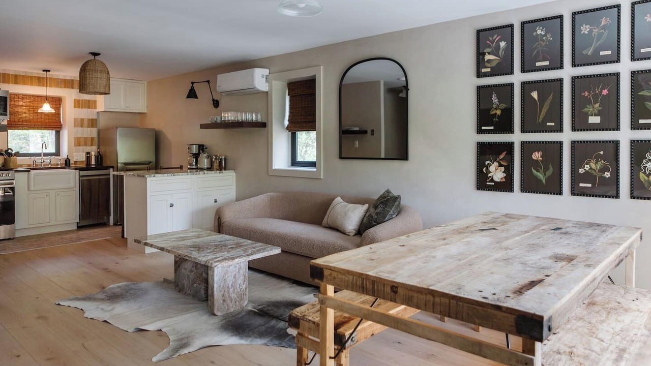 Photo of Livingroom in Phoenicia