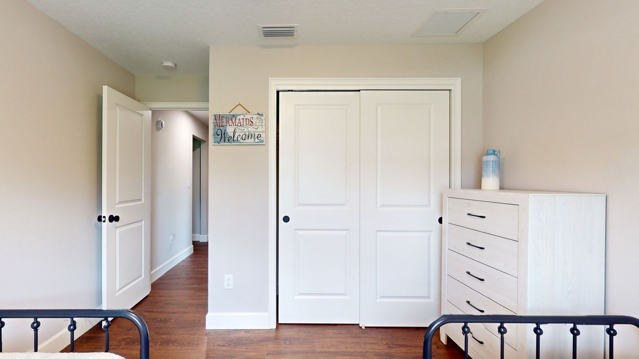 Photo of Bedroom in Brooksville