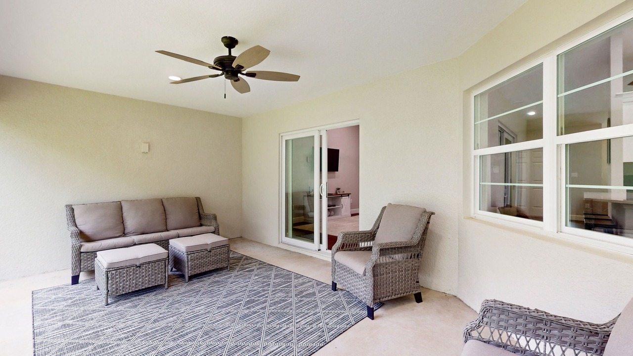 Photo of Livingroom in Brooksville
