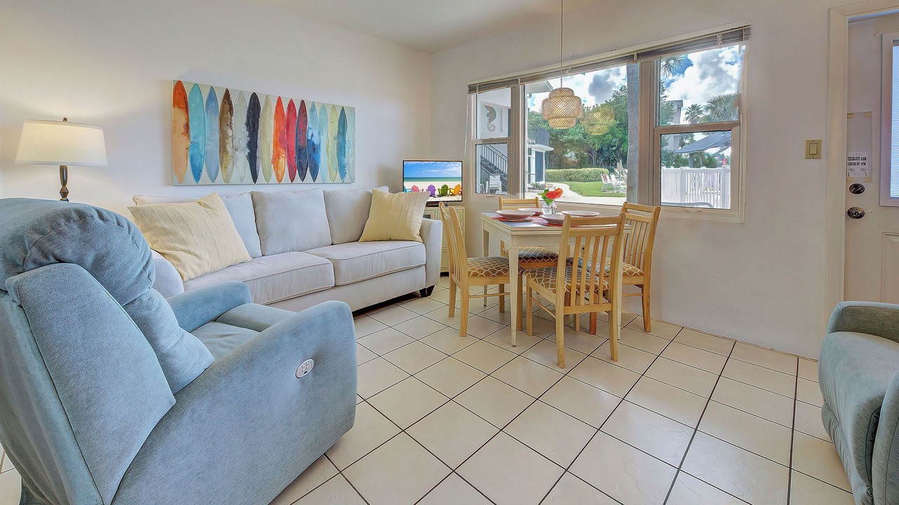 Photo of Bedroom in Golden Beach