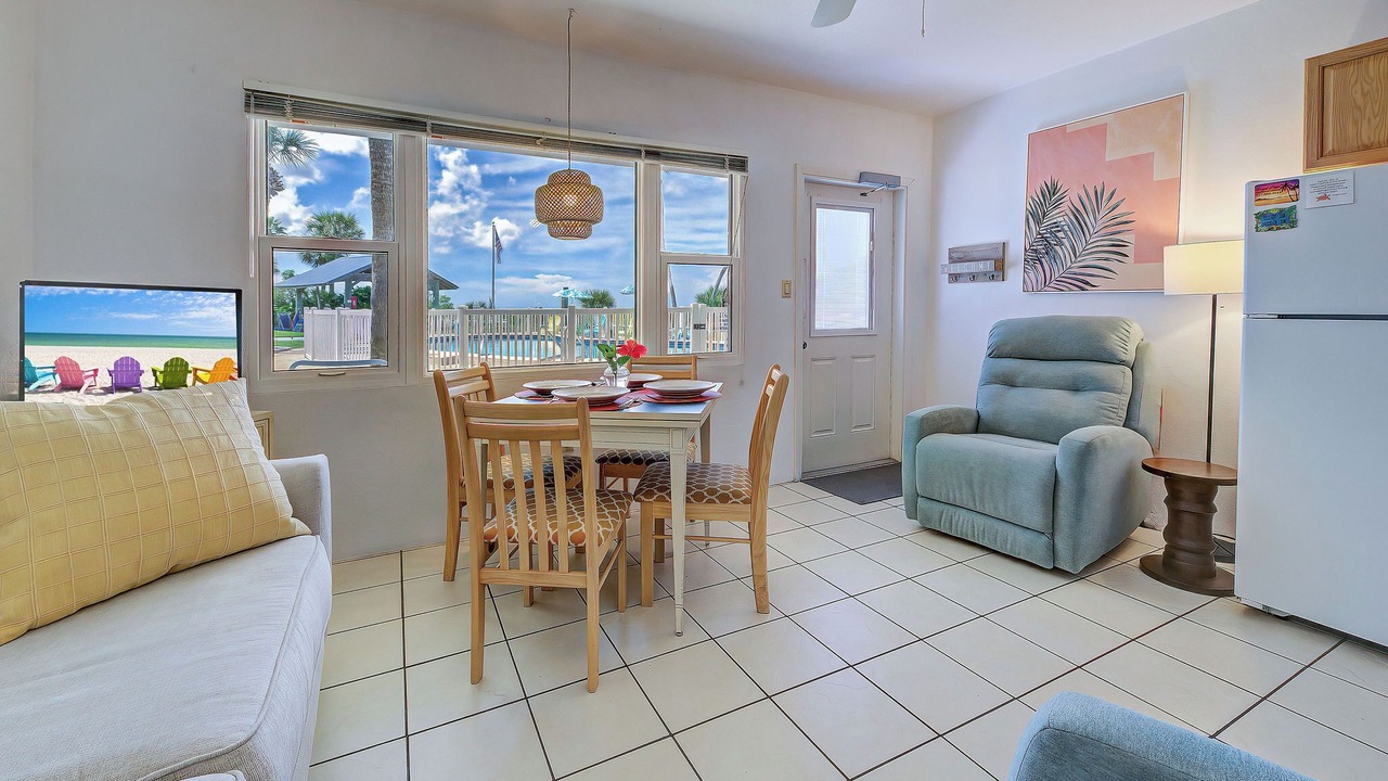 Photo of Bedroom in Golden Beach