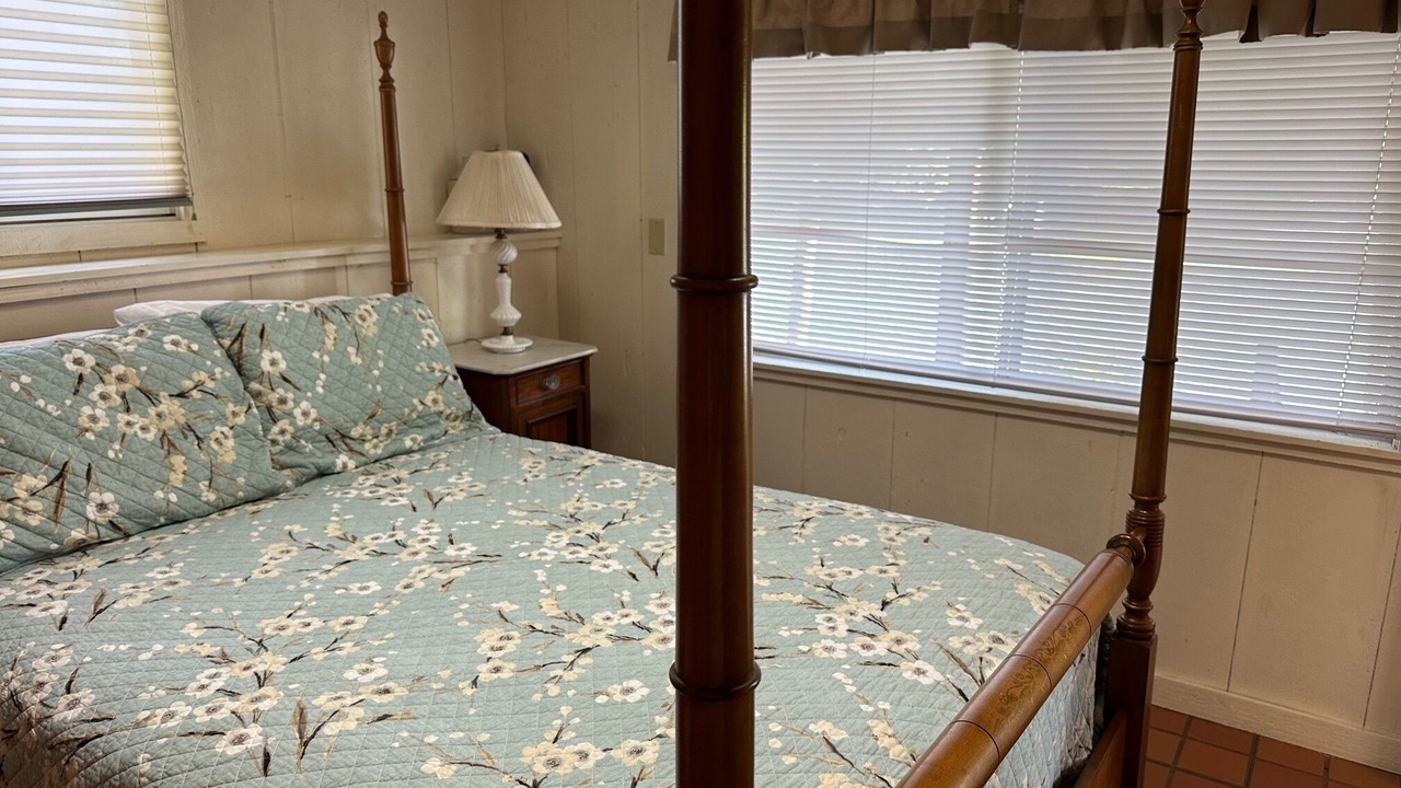 Photo of Bedroom in Monterey