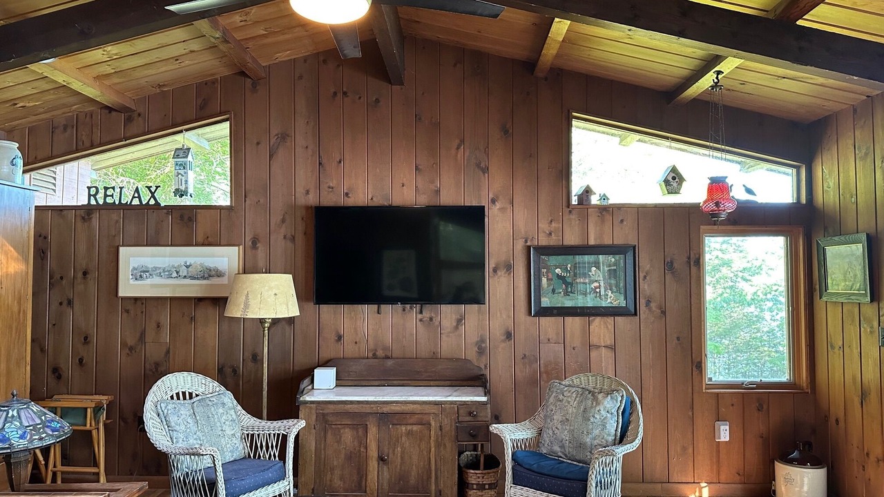 Photo of Livingroom in Monterey