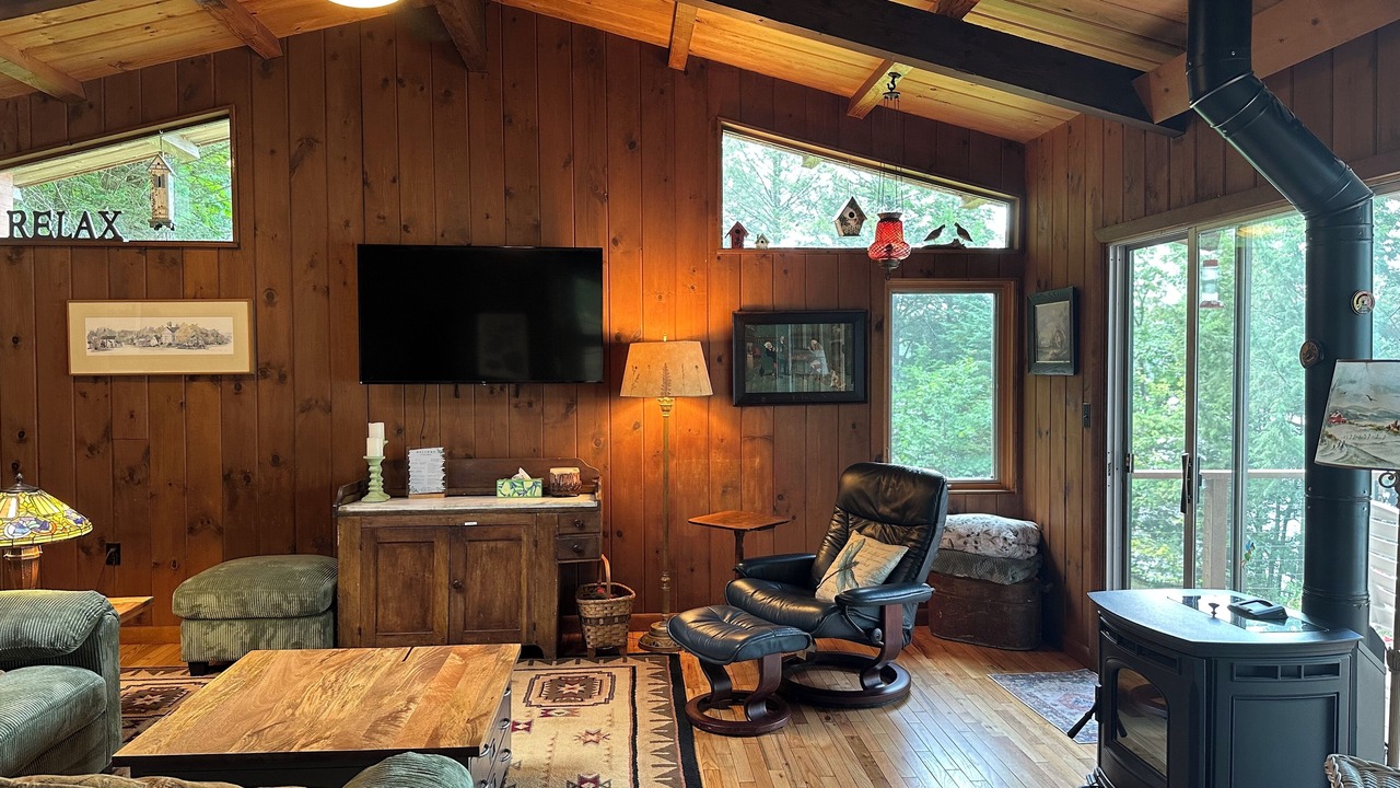 Photo of Livingroom in Monterey