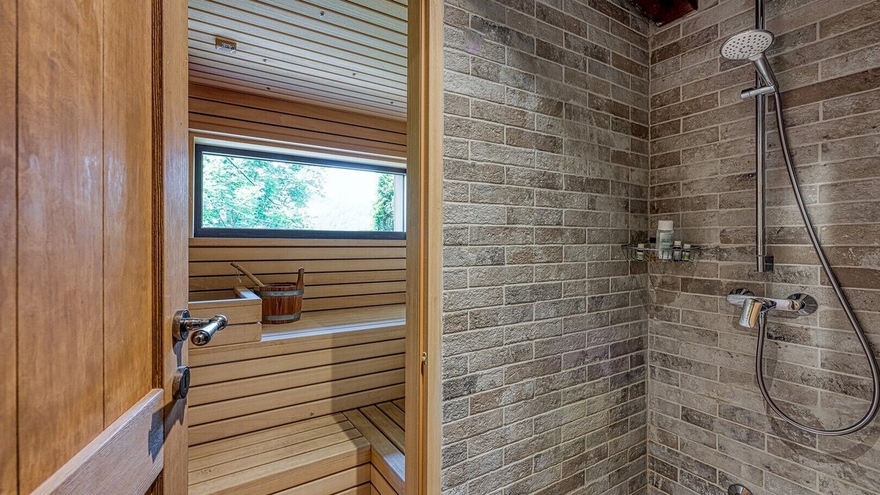 Photo of Bathroom in Fuzine