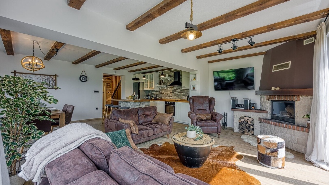 Photo of Livingroom in Fuzine