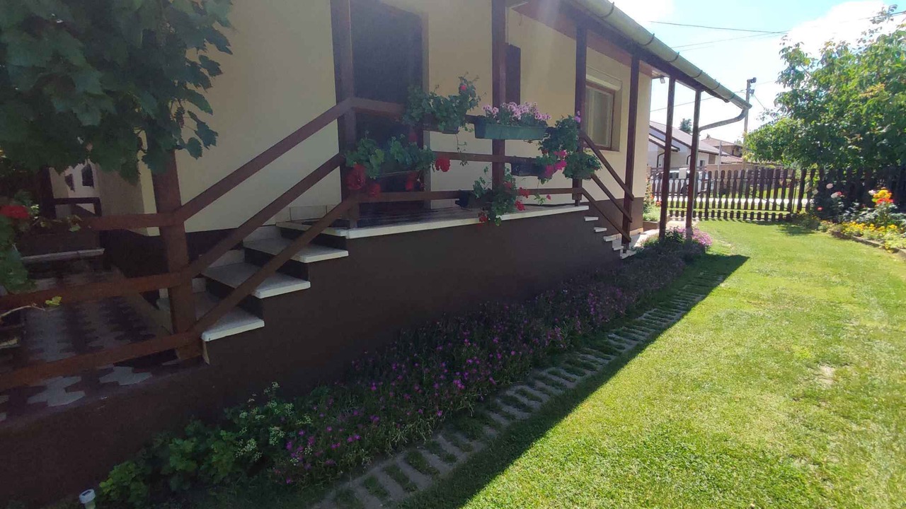Photo of Outdoor in Gardony