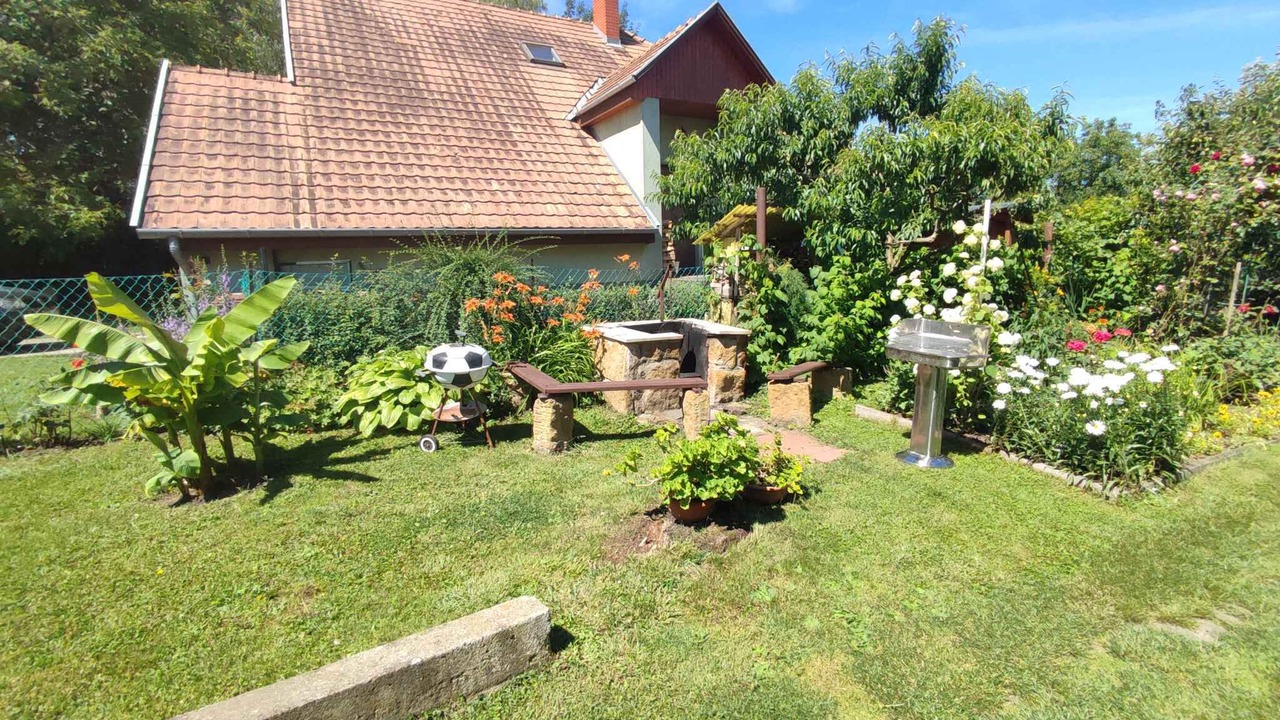 Photo of Outdoor in Gardony