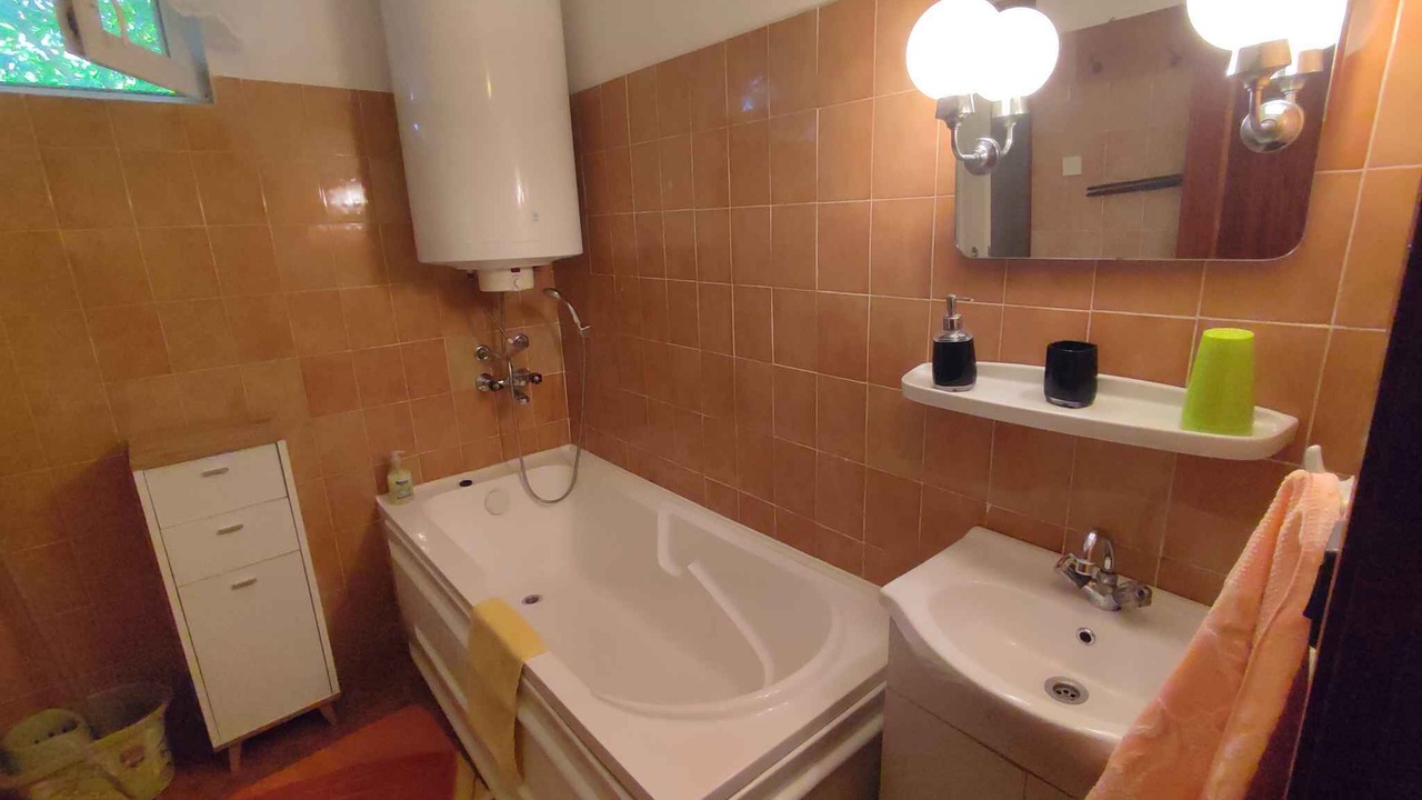Photo of Bathroom in Gardony