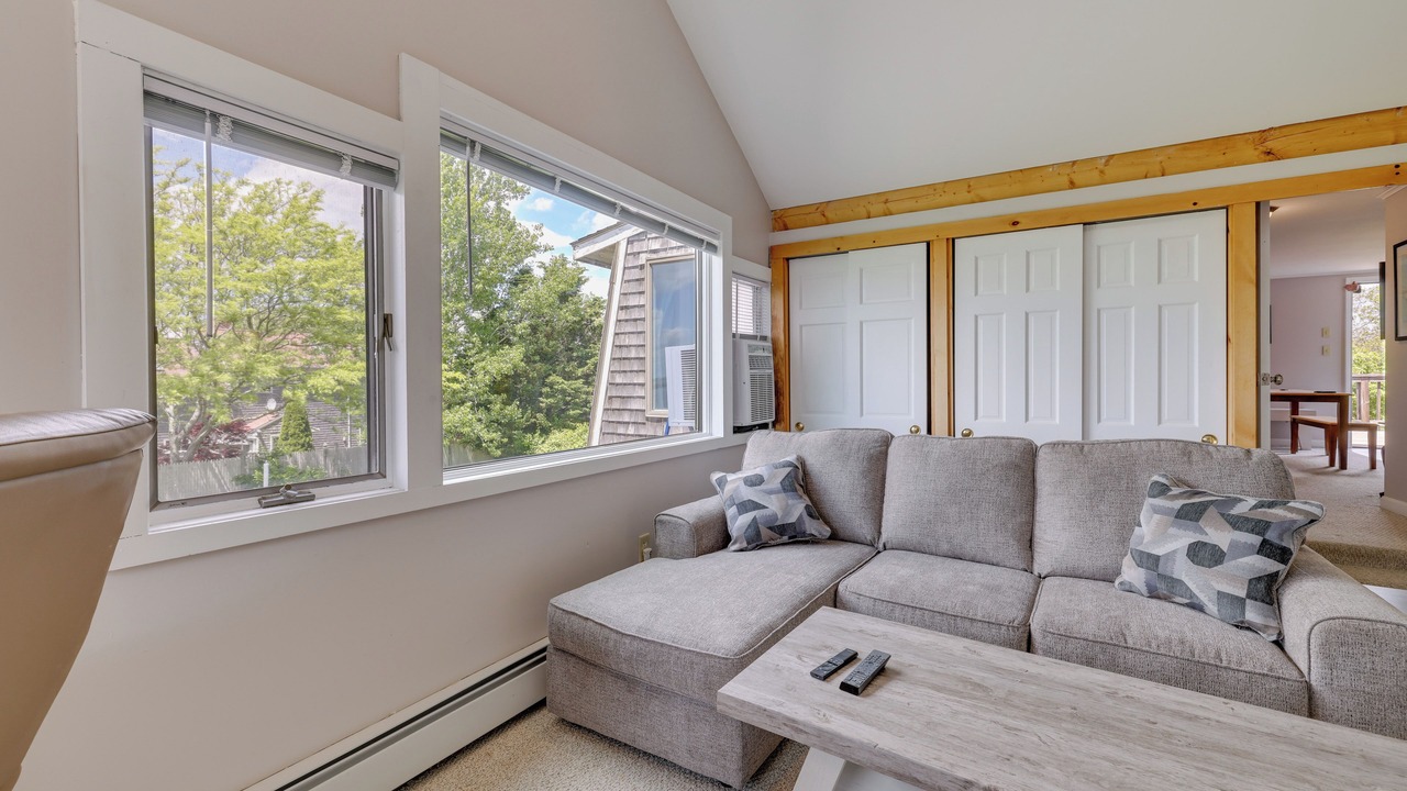 Photo of Livingroom in North Truro