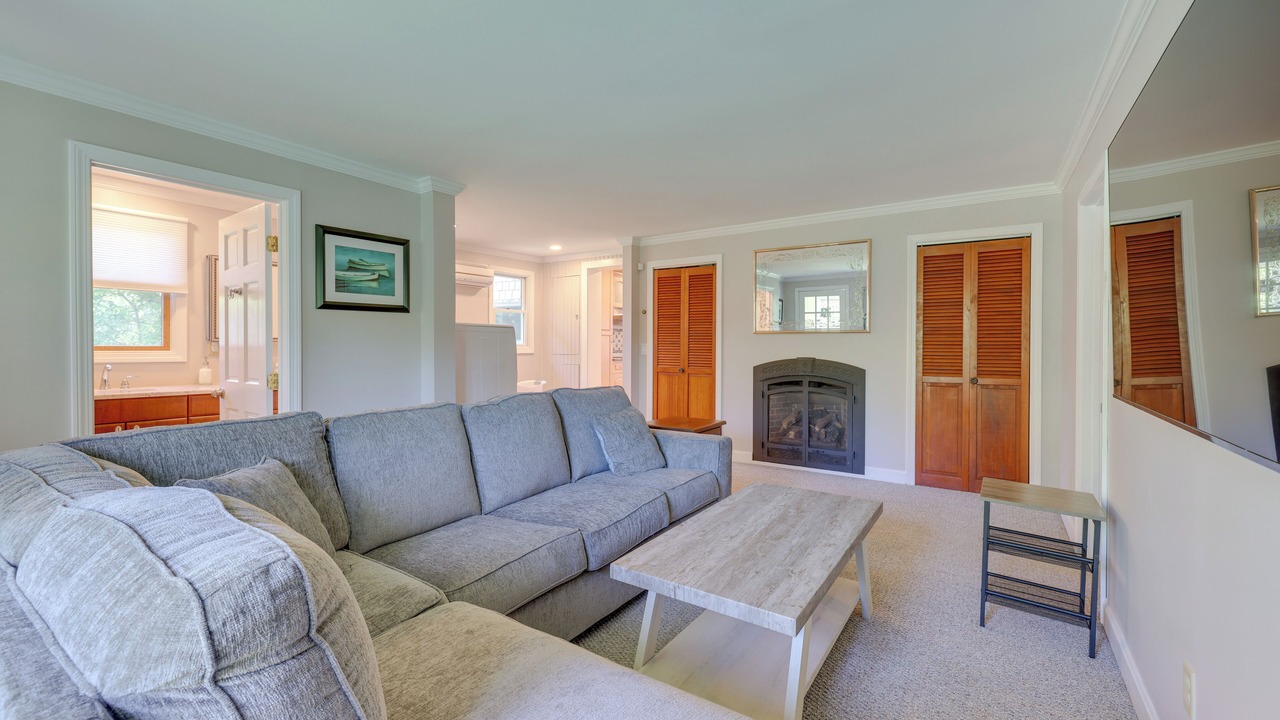 Photo of Livingroom in North Truro