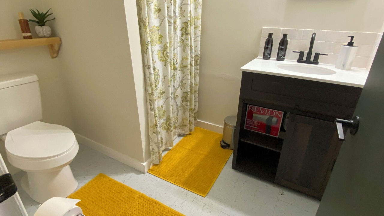 Photo of Bathroom in Innsbrook