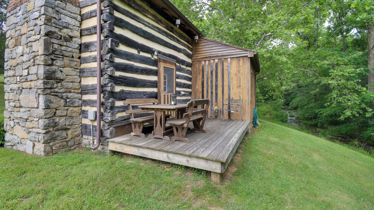 Photo of Outdoor in Raphine