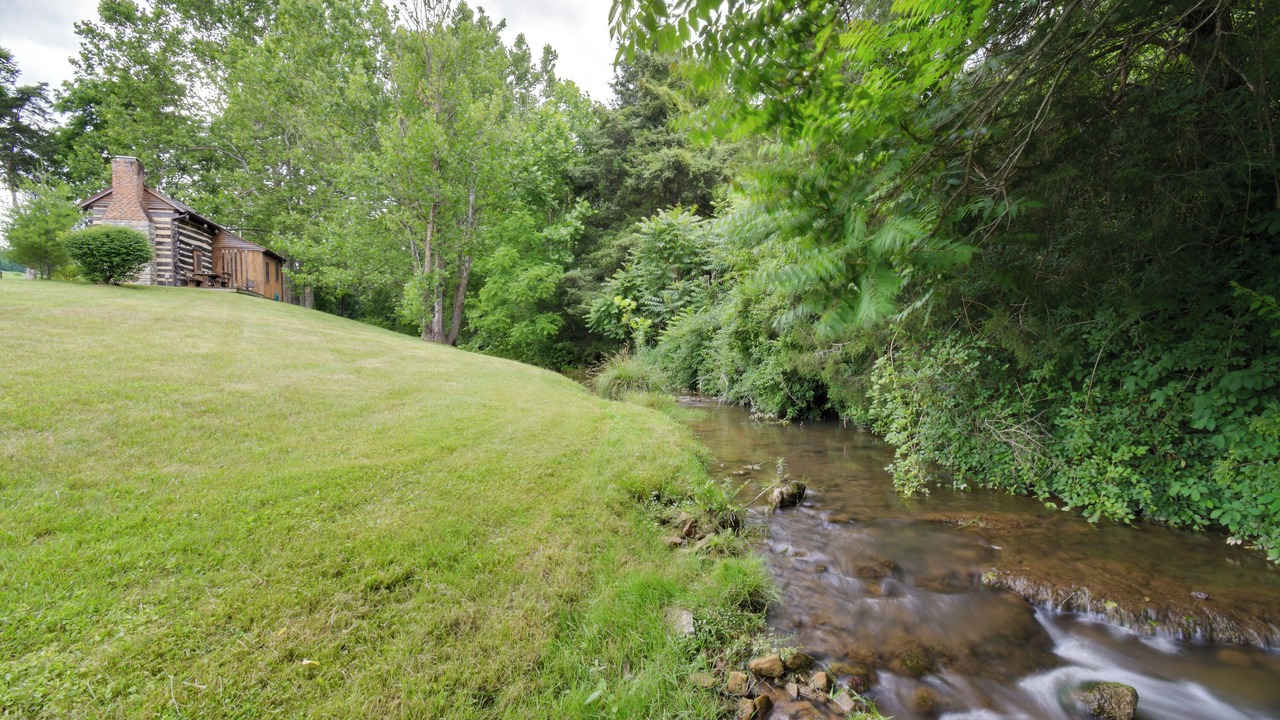 Photo of Outdoor in Raphine