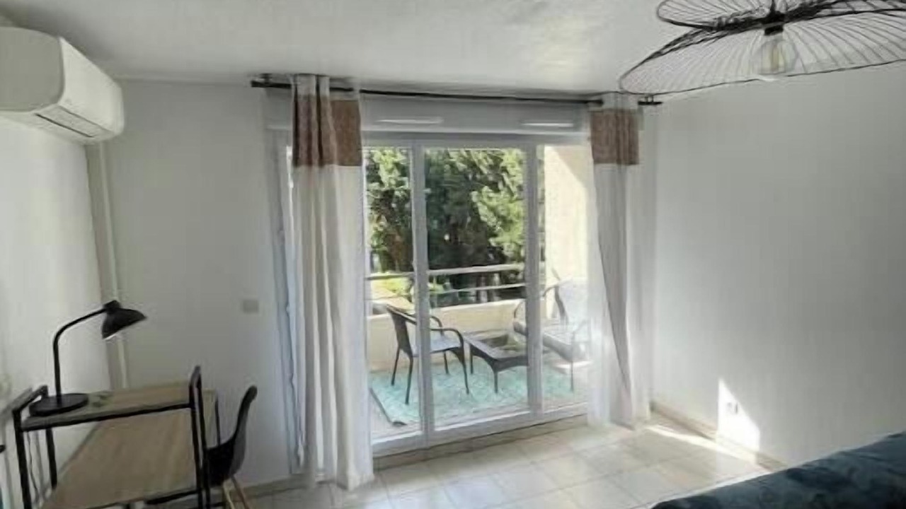 Photo of Livingroom in Montfavet