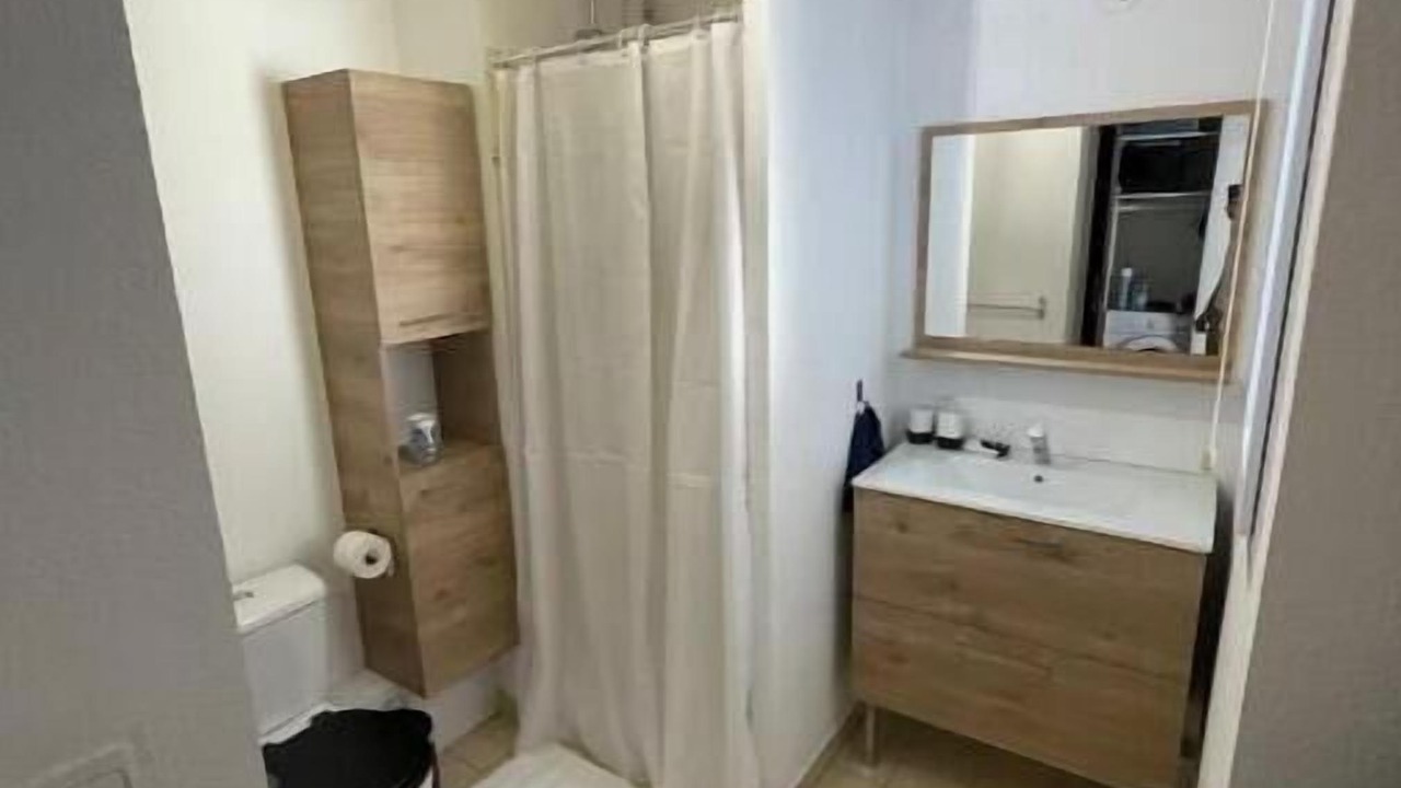 Photo of Bathroom in Montfavet