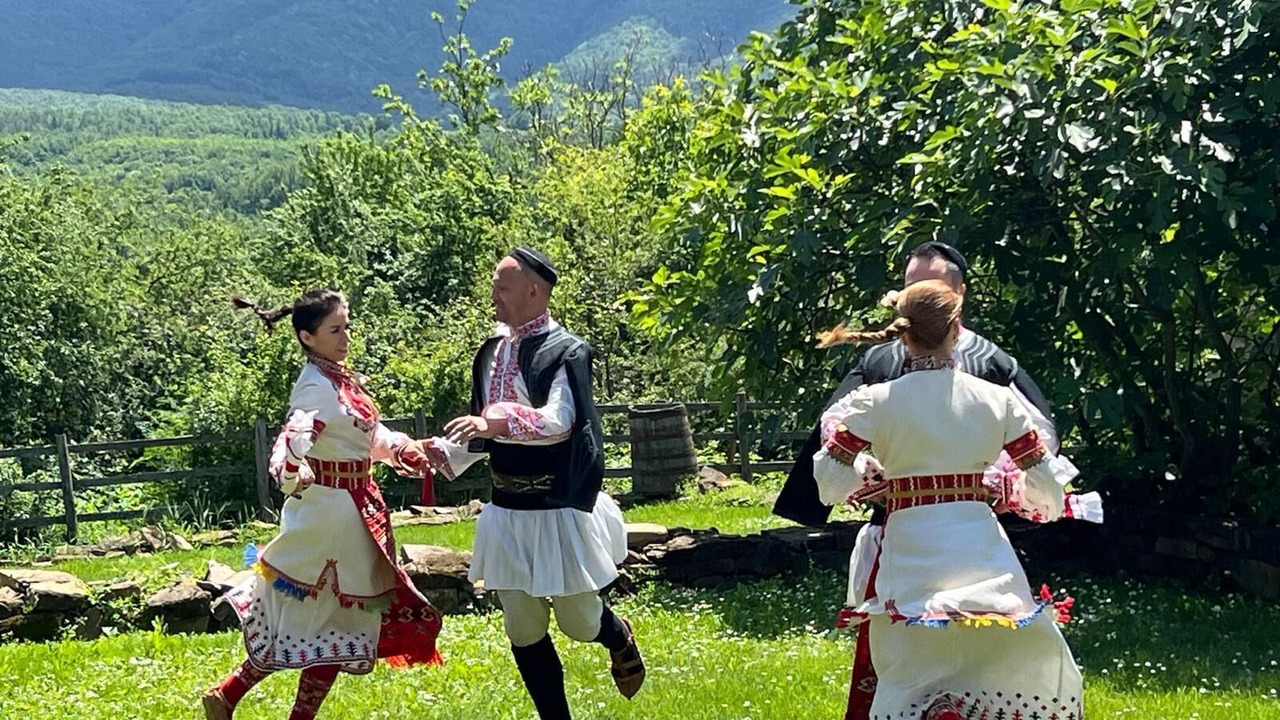 Photo of Others in Slivek