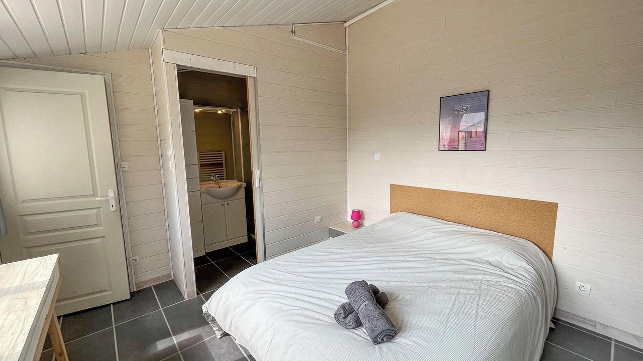 Photo of Bedroom in Treguier