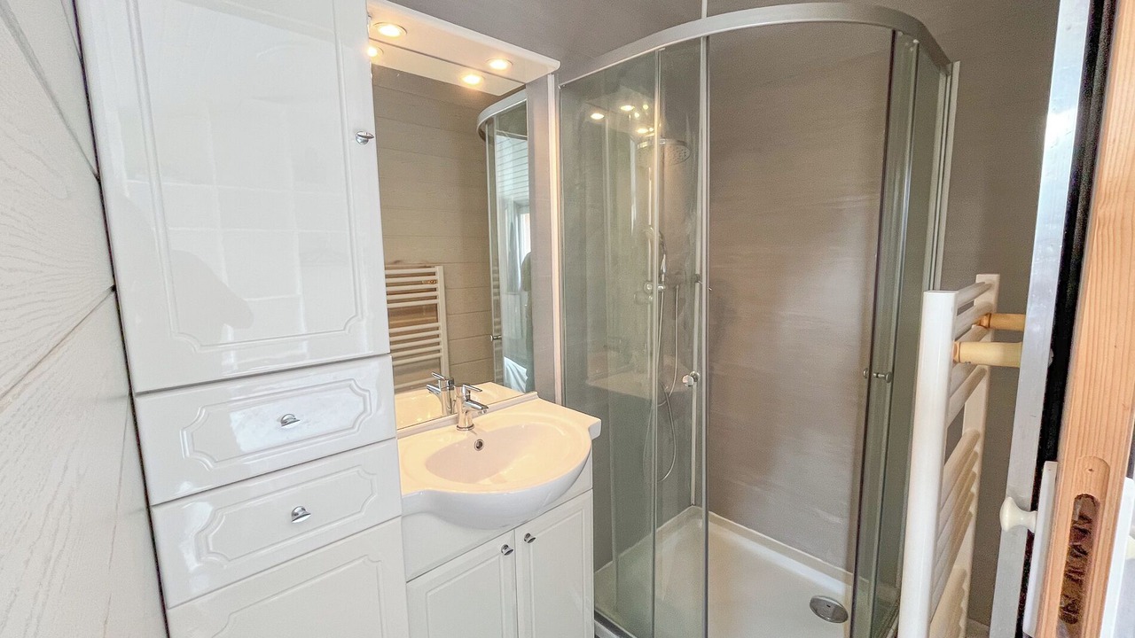 Photo of Bathroom in Treguier