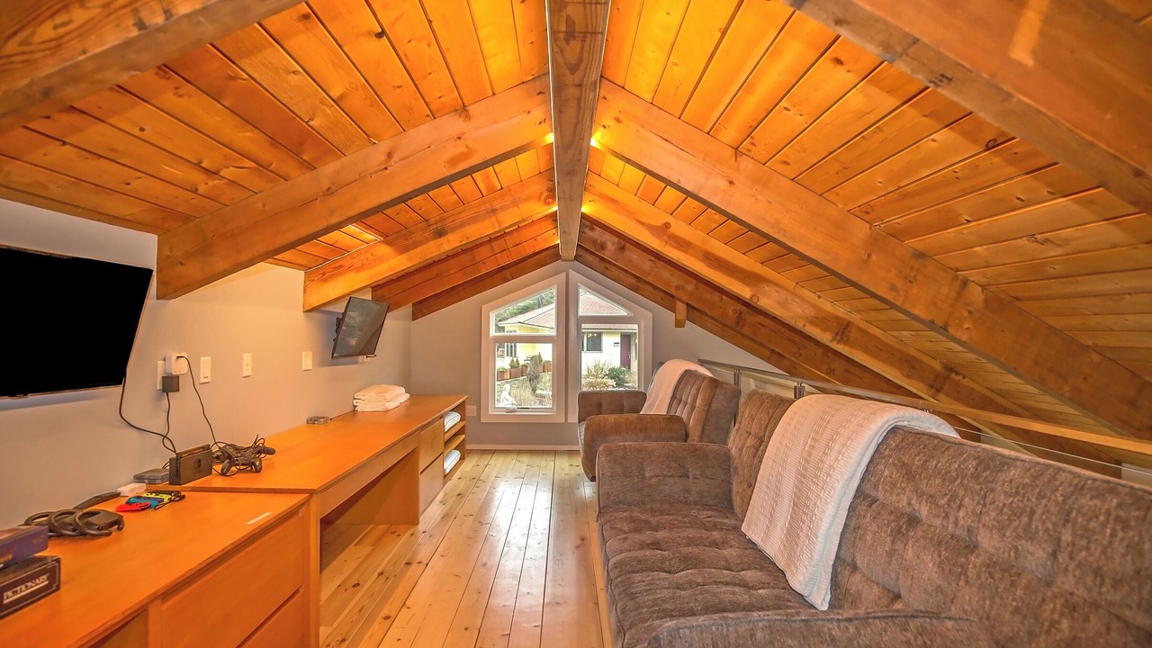 Photo of Livingroom in North Egremont