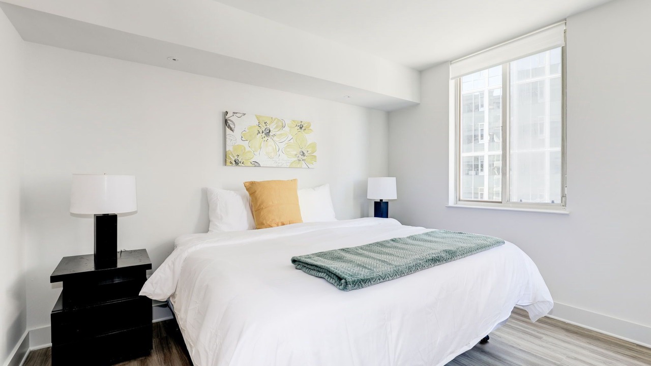 Photo of Bedroom in Crystal City
