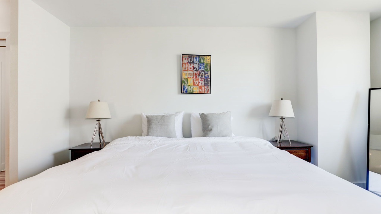 Photo of Bedroom in Crystal City