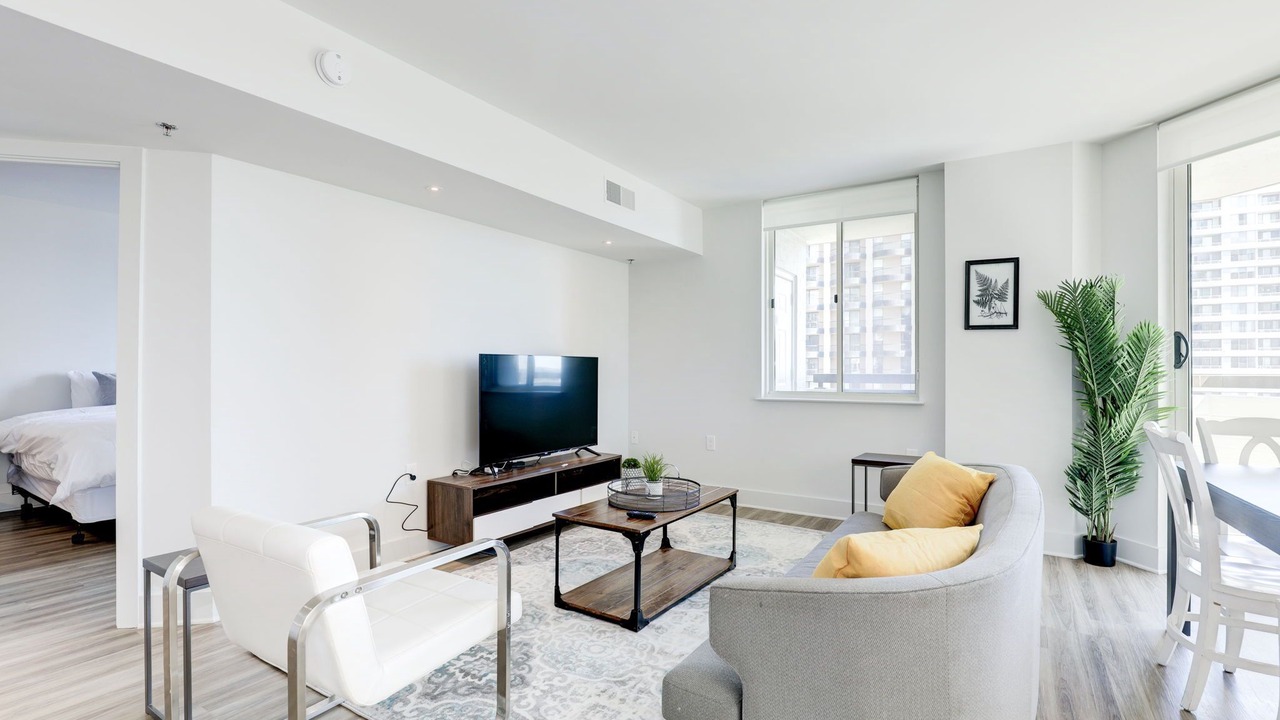 Photo of Livingroom in Crystal City