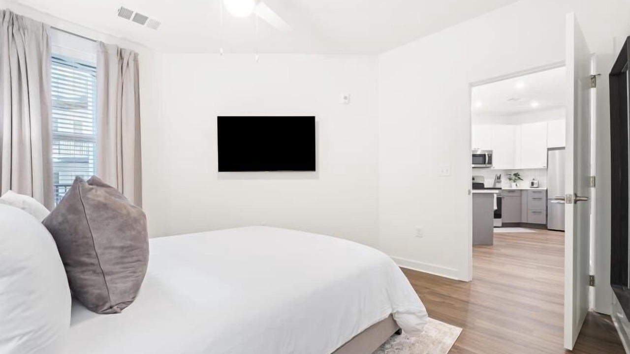 Photo of Bedroom in Monroe Ward