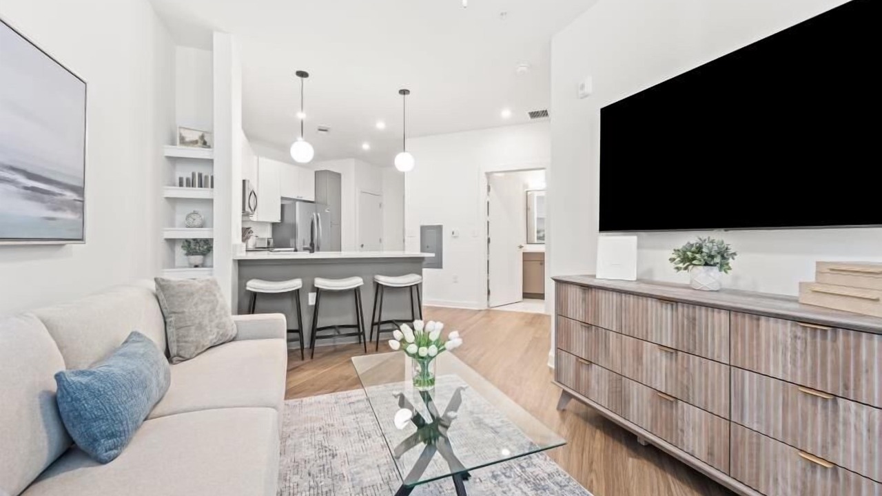 Photo of Livingroom in Monroe Ward