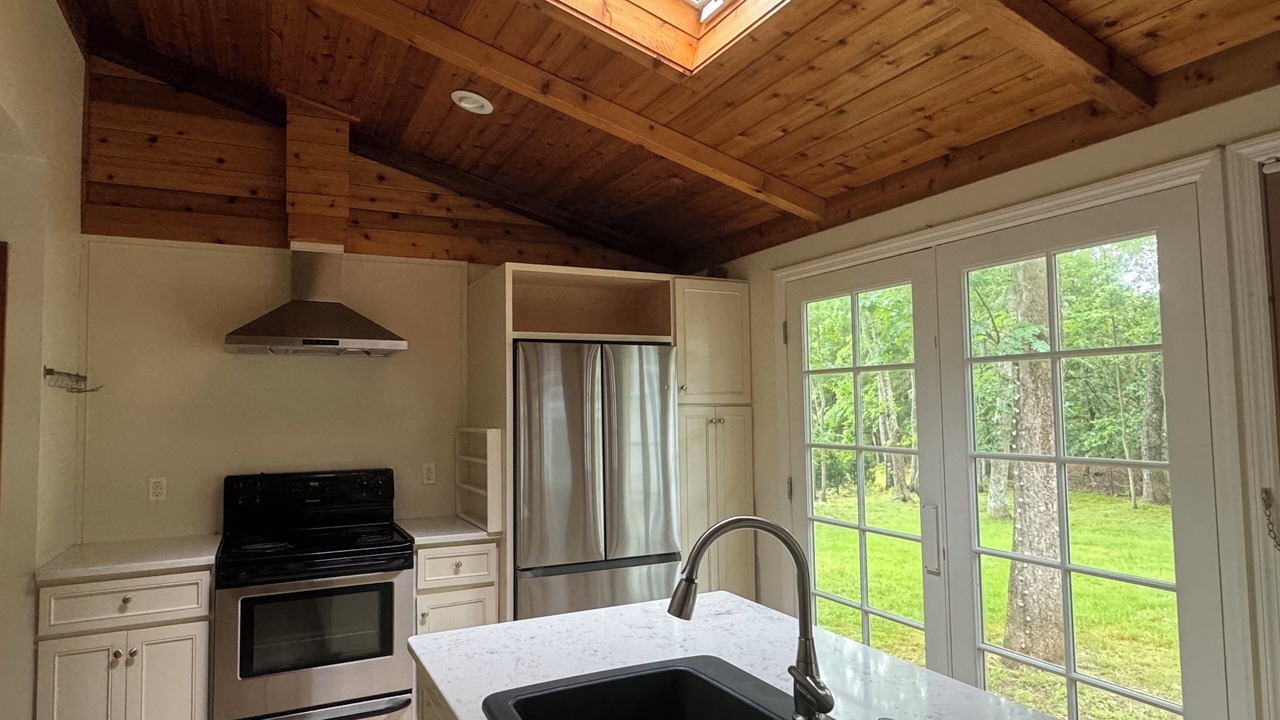 Photo of Kitchen in Amagansett North